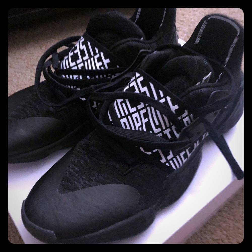 Harden Vol.4 Adidas-size 11 Basketball Sneakers